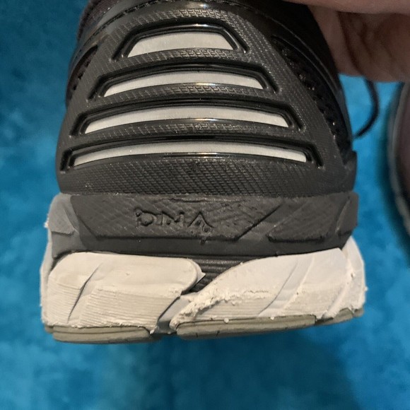 Brooks BEAST 18 Men's Running Shoes Size 12.5 Wide 2E Black/Grey/Silver - Picture 10 of 11